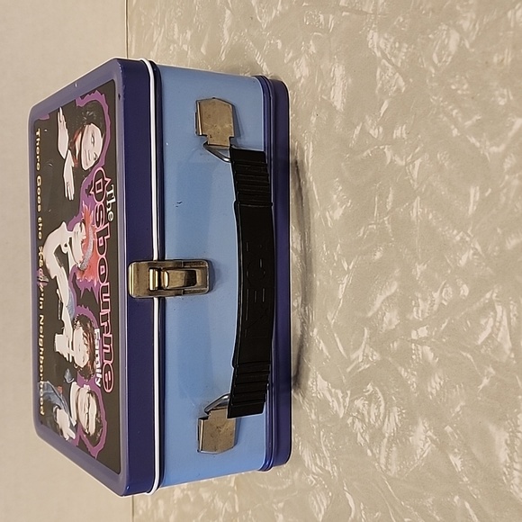 The Osbourn's lunchbox - Picture 4 of 10